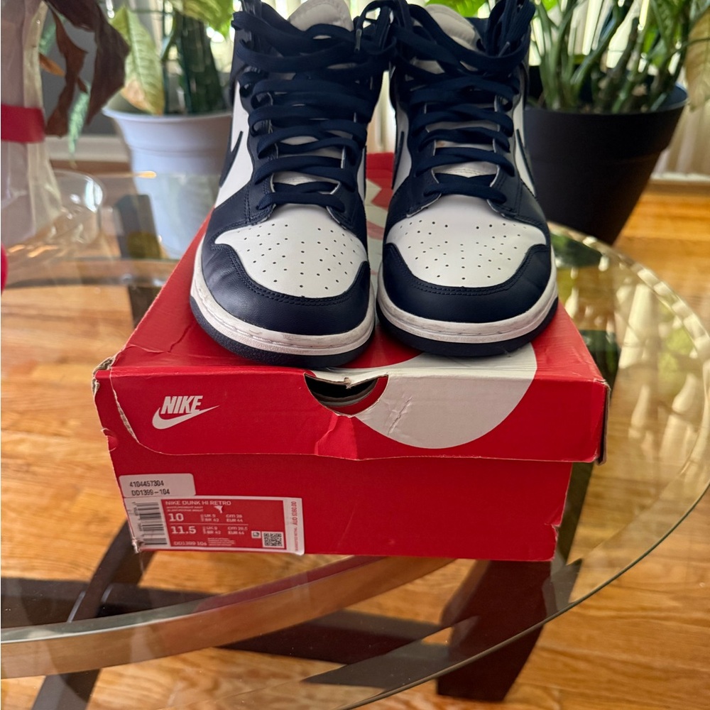 Nike Navy and White Sneakers